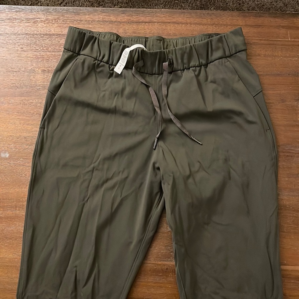 lululemon joggers